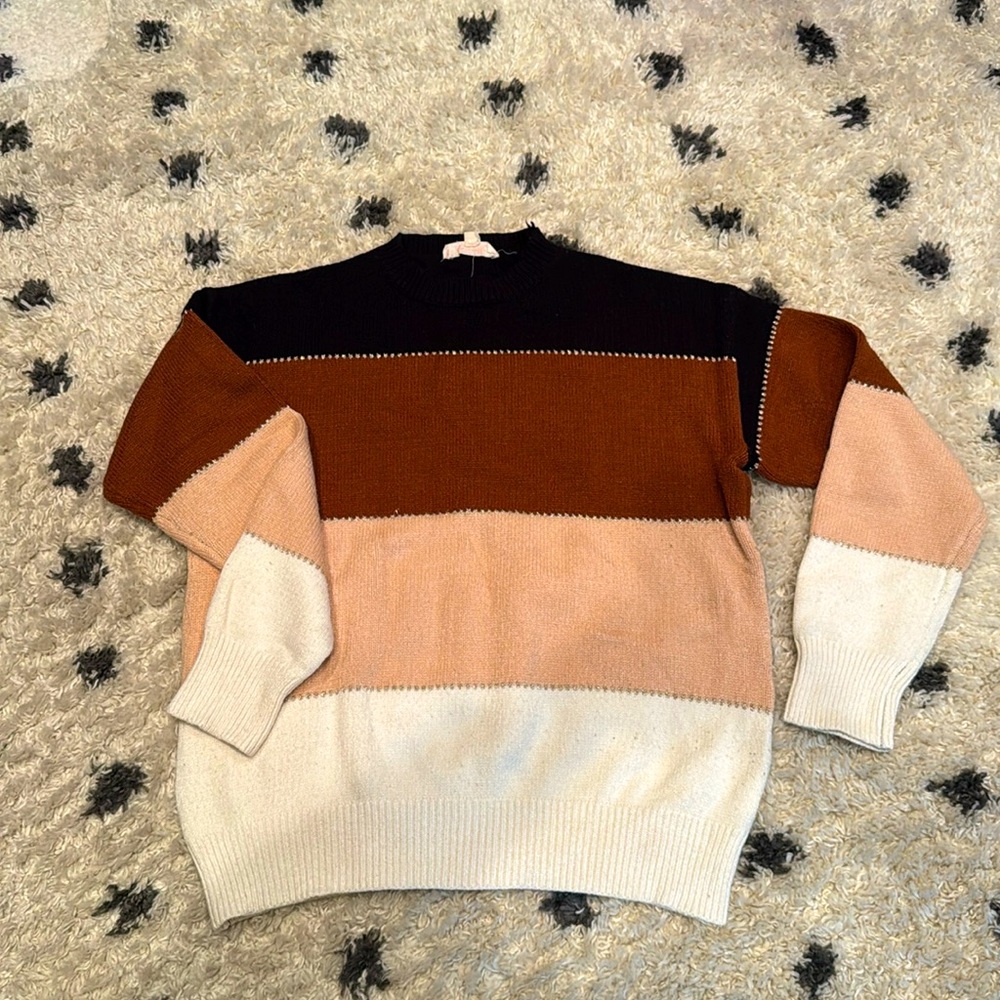 Crewneck sweater multicolor, neutrals size medium